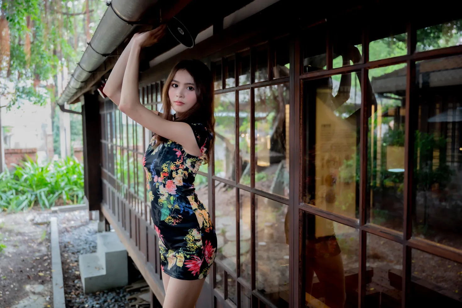 [Mzsock] NO.202 He Jiaxin black flower short cheongsam stockings high heels beautiful legs street photography#[97P]-9