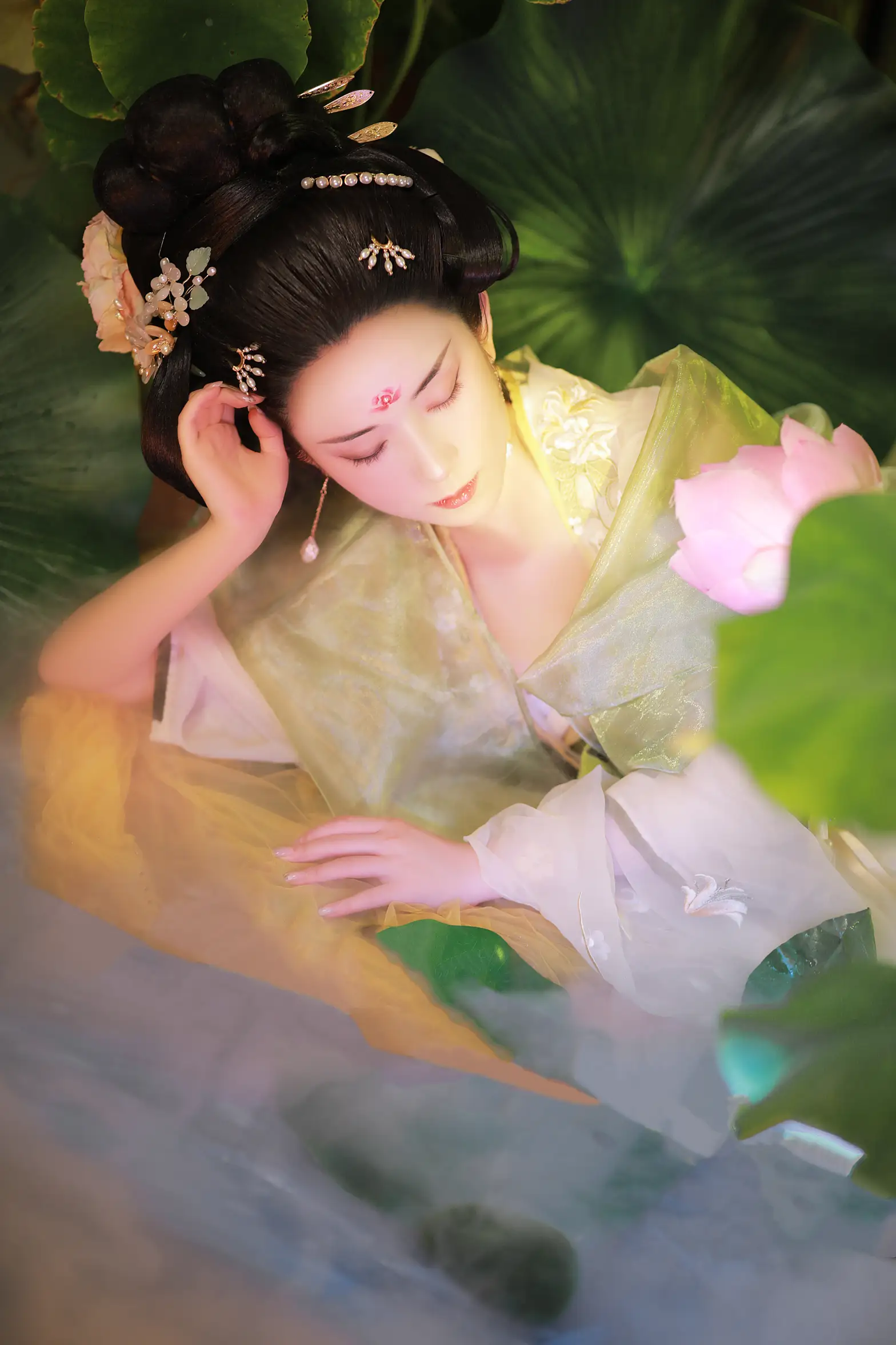 [YITUYU] 2022.09.09 Vol.1912 – Yun Xiang Clothes and Flowers Xiang Rong Ye Qingqiu#[32P]-10